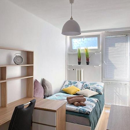 Bright Room №3 Grzybowska 9 Варшава Екстериор снимка